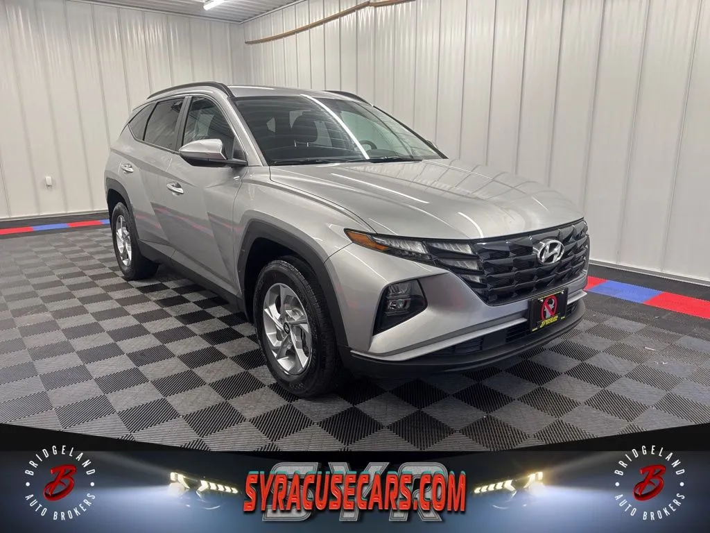 Silver 2023 Hyundai Tucson SEL for sale in Bridgeport, NY