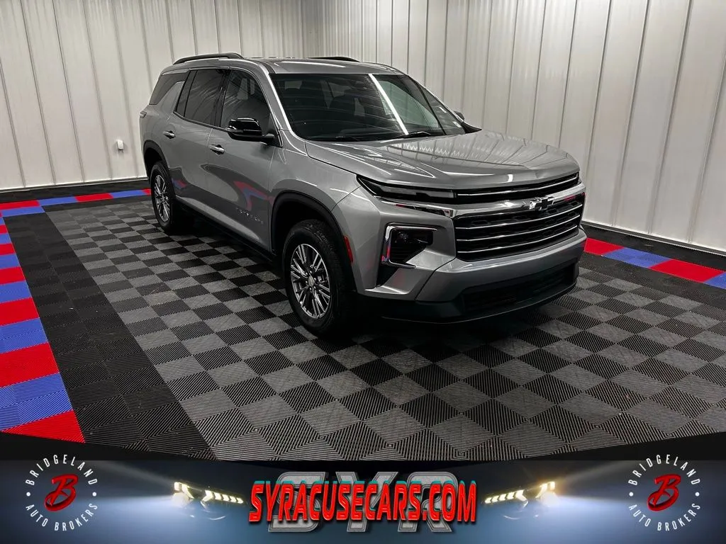Gray 2025 Chevrolet Traverse LT for sale in Bridgeport, NY