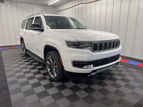 Photos of 2024 Jeep Wagoneer Series II for sale in Bridgeport, NY at Bridgeland Auto Brokers