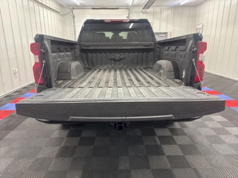 More photos of 2022 Chevrolet Silverado 1500 Custom at Bridgeland Auto Brokers, NY