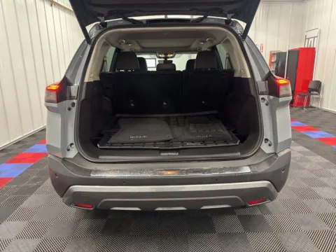 More photos of 2022 Nissan Rogue SL at Bridgeland Auto Brokers, NY