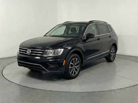 Photos of 2020 Volkswagen Tiguan 2.0T SE for sale in Bridgeport, NY at Bridgeland Auto Brokers