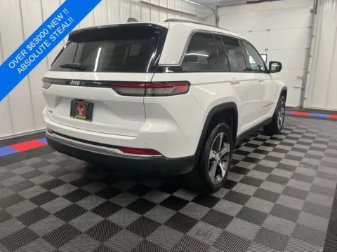 More photos of 2023 Jeep Grand Cherokee 4xe at Bridgeland Auto Brokers, NY