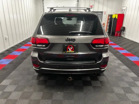 More photos of 2017 Jeep Grand Cherokee Altitude at Bridgeland Auto Brokers, NY