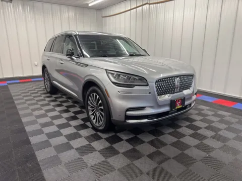 Photos of 2023 Lincoln Aviator Reserve for sale in Bridgeport, NY at Bridgeland Auto Brokers