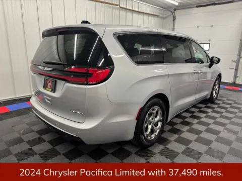 Another view of 2024 Chrysler Pacifica Limited for sale in Bridgeport, NY at Bridgeland Auto Brokers