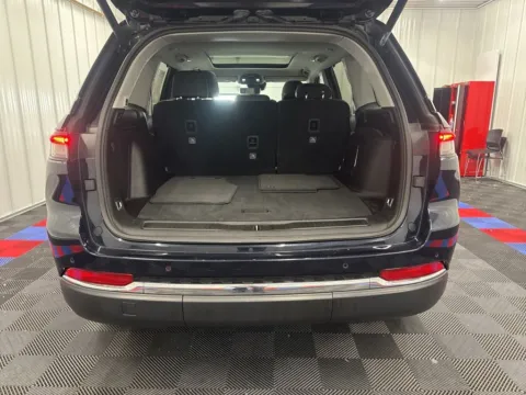 More photos of 2023 Jeep Grand Cherokee 4xe at Bridgeland Auto Brokers, NY