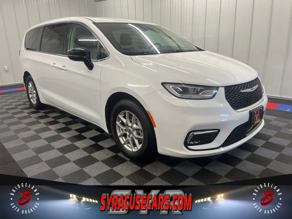 2024 Chrysler Pacifica