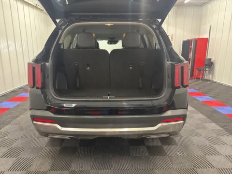 More photos of 2025 Kia Sorento EX at Bridgeland Auto Brokers, NY