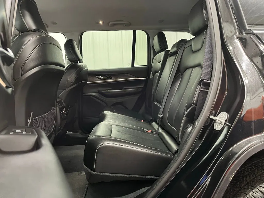 2023 Jeep Grand Cherokee Limited - Photo 19