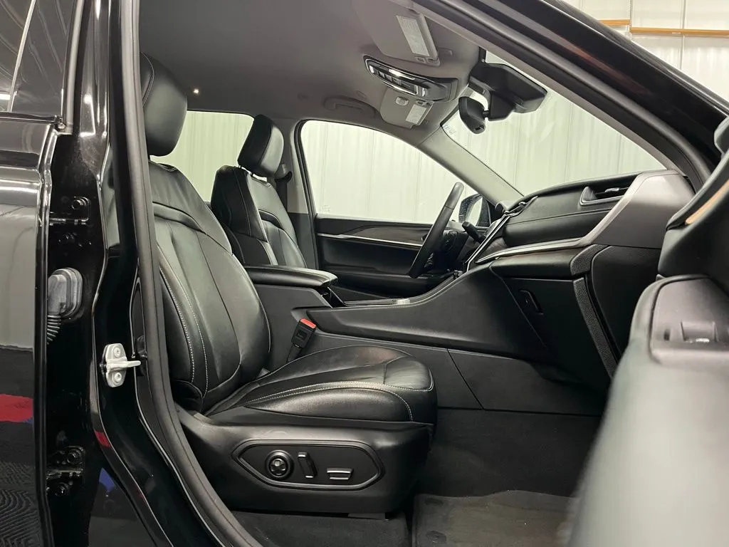 2023 Jeep Grand Cherokee Limited - Photo 24