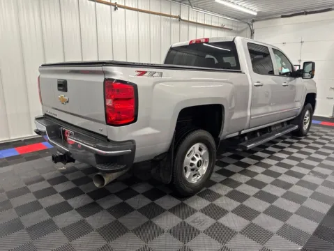 More photos of 2019 Chevrolet Silverado 2500HD LT at Bridgeland Auto Brokers, NY