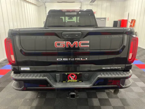 More photos of 2022 GMC Sierra 2500HD Denali at Bridgeland Auto Brokers, NY