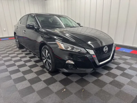 Photos of 2019 Nissan Altima 2.5 SL for sale in Bridgeport, NY at Bridgeland Auto Brokers