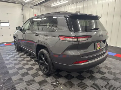 More photos of 2023 Jeep Grand Cherokee L Altitude at Bridgeland Auto Brokers, NY