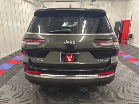 More photos of 2023 Jeep Grand Cherokee L Limited at Bridgeland Auto Brokers, NY