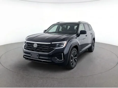 More photos of 2024 Volkswagen Atlas 2.0T SEL Premium R-Line at Bridgeland Auto Brokers, NY