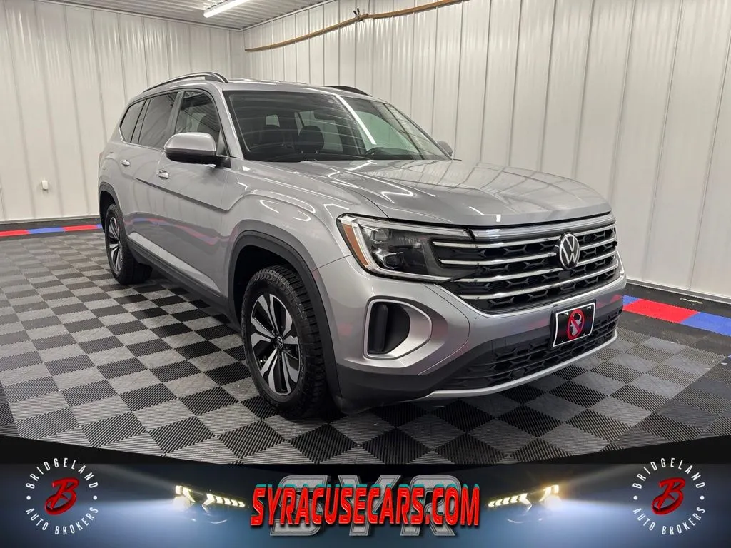 Gray 2024 Volkswagen Atlas 2.0T SE for sale in Bridgeport, NY