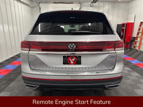 More photos of 2024 Volkswagen Atlas 2.0T SE at Bridgeland Auto Brokers, NY