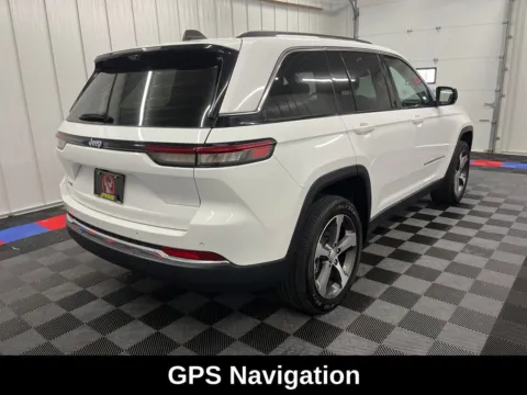 Another view of 2022 Jeep Grand Cherokee 4xe for sale in Bridgeport, NY at Bridgeland Auto Brokers