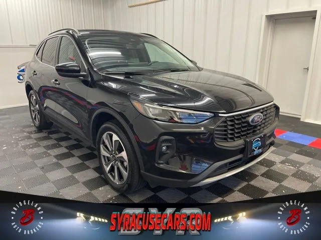 2025 Ford Escape Platinum for sale in Bridgeport, NY