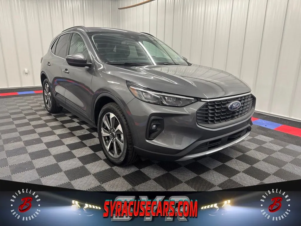 2025 Ford Escape Platinum for sale in Bridgeport, NY