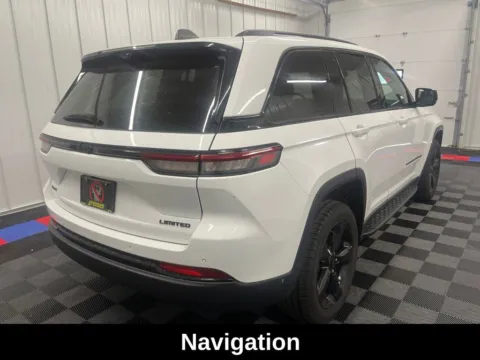Another view of 2024 Jeep Grand Cherokee Limited for sale in Bridgeport, NY at Bridgeland Auto Brokers
