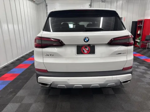 More photos of 2023 BMW X5 xDrive40i at Bridgeland Auto Brokers, NY