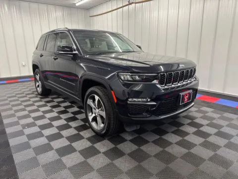 Photos of 2022 Jeep Grand Cherokee 4xe for sale in Bridgeport, NY at Bridgeland Auto Brokers