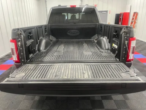 More photos of 2022 Ford F-150 Lariat at Bridgeland Auto Brokers, NY