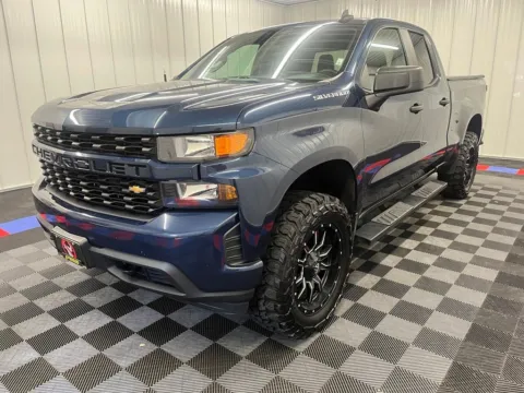 More photos of 2021 Chevrolet Silverado 1500 Custom at Bridgeland Auto Brokers, NY
