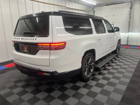 Photos of 2024 Jeep Grand Wagoneer L Series II for sale in Bridgeport, NY at Bridgeland Auto Brokers