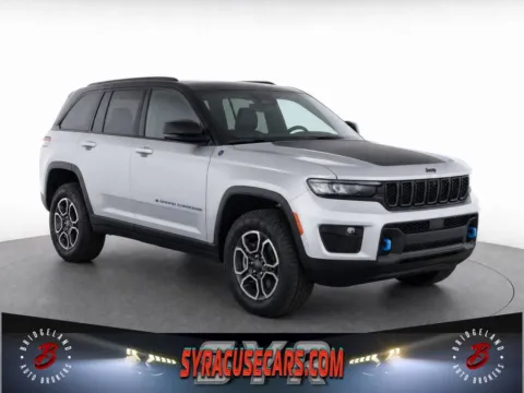 Silver 2022 Jeep Grand Cherokee Trailhawk 4xe for sale in Bridgeport, NY