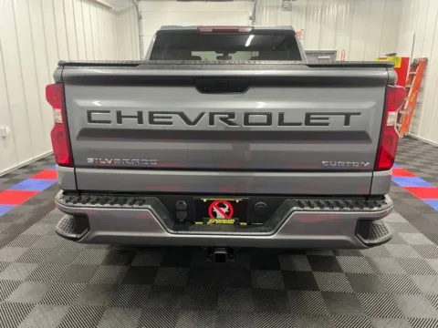 More photos of 2021 Chevrolet Silverado 1500 Custom at Bridgeland Auto Brokers, NY