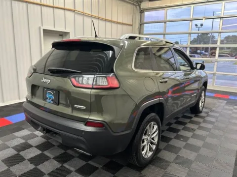 More photos of 2021 Jeep Cherokee Latitude Lux at Bridgeland Auto Brokers, NY
