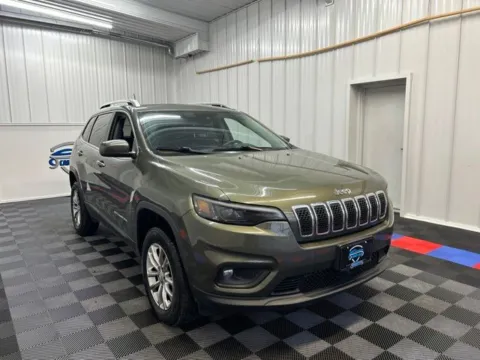 Another view of 2021 Jeep Cherokee Latitude Lux for sale in Bridgeport, NY at Bridgeland Auto Brokers