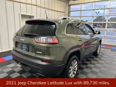 Another view of 2021 Jeep Cherokee Latitude Lux for sale in Bridgeport, NY at Bridgeland Auto Brokers
