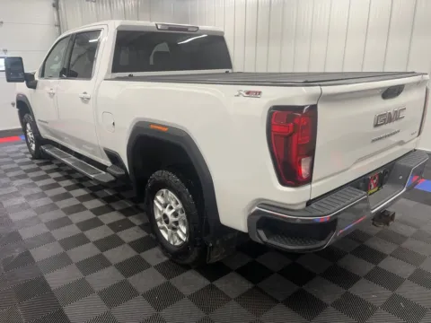 More photos of 2020 GMC Sierra 2500 HD SLE at Bridgeland Auto Brokers, NY