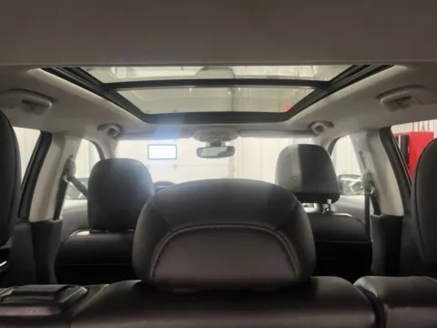 More photos of 2018 Jeep Compass Latitude at Bridgeland Auto Brokers, NY
