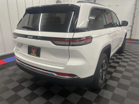 Another view of 2024 Jeep Grand Cherokee 4xe for sale in Bridgeport, NY at Bridgeland Auto Brokers
