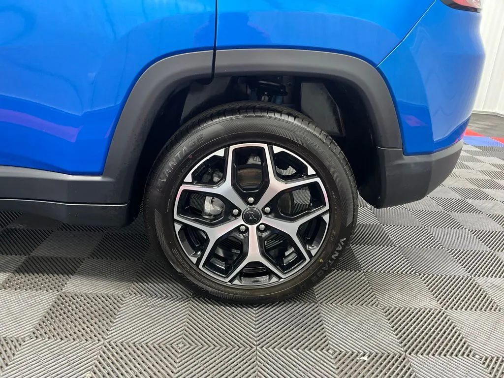 2025 Jeep Compass Limited - Photo 26