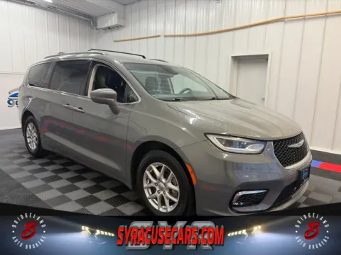 Gray 2022 Chrysler Pacifica Touring L for sale in Bridgeport, NY