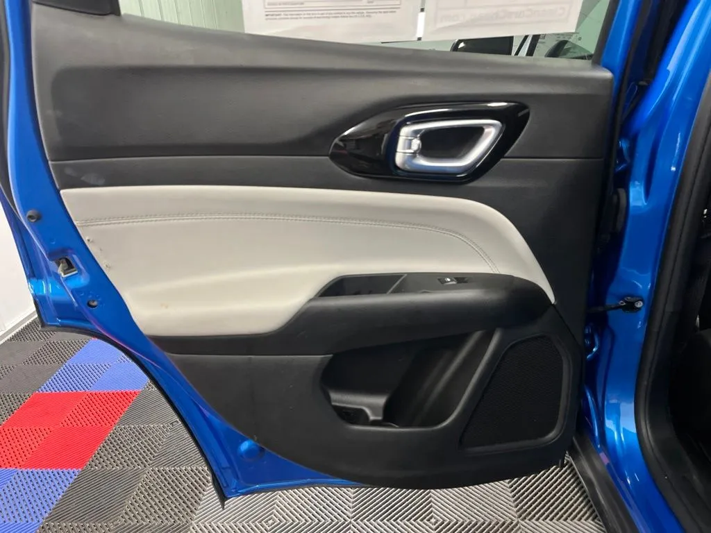 2025 Jeep Compass Limited - Photo 17