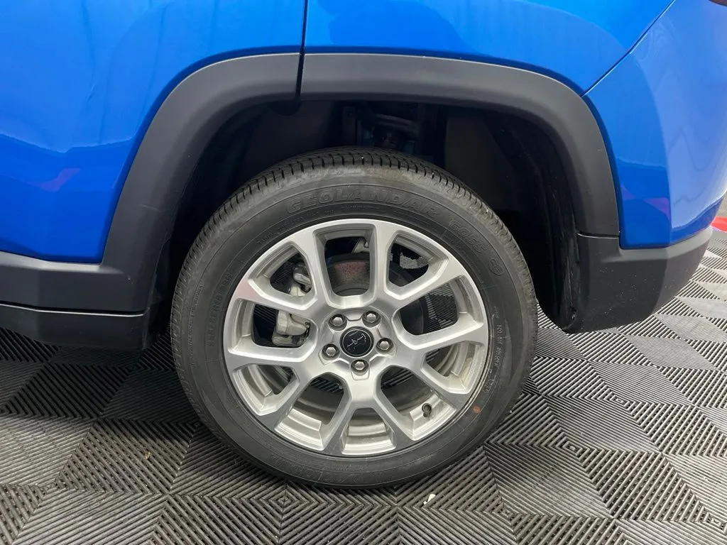 2025 Jeep Compass Limited - Photo 28
