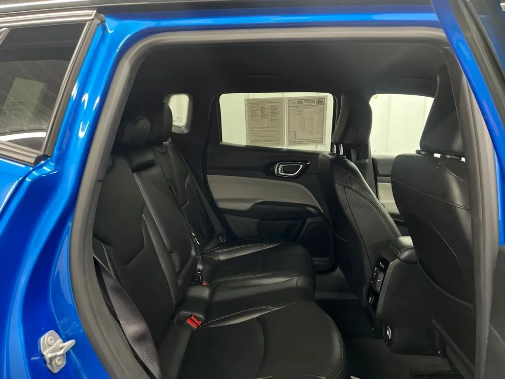 2025 Jeep Compass Limited - Photo 13