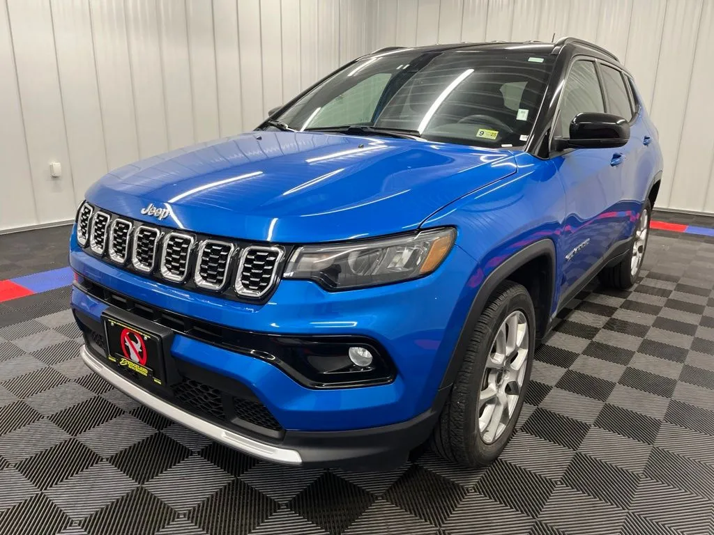 2025 Jeep Compass Limited - Photo 8