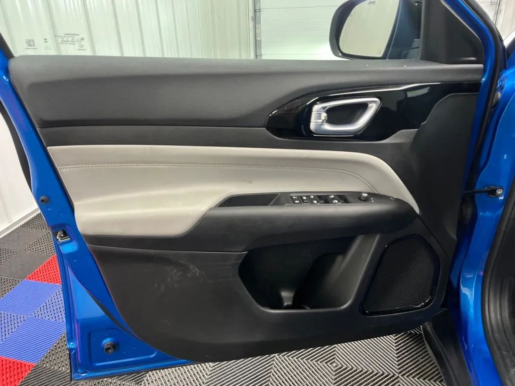 2025 Jeep Compass Limited - Photo 20