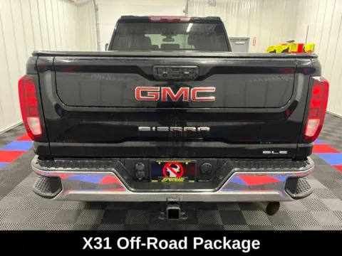 More photos of 2022 GMC Sierra 2500 HD SLE at Bridgeland Auto Brokers, NY