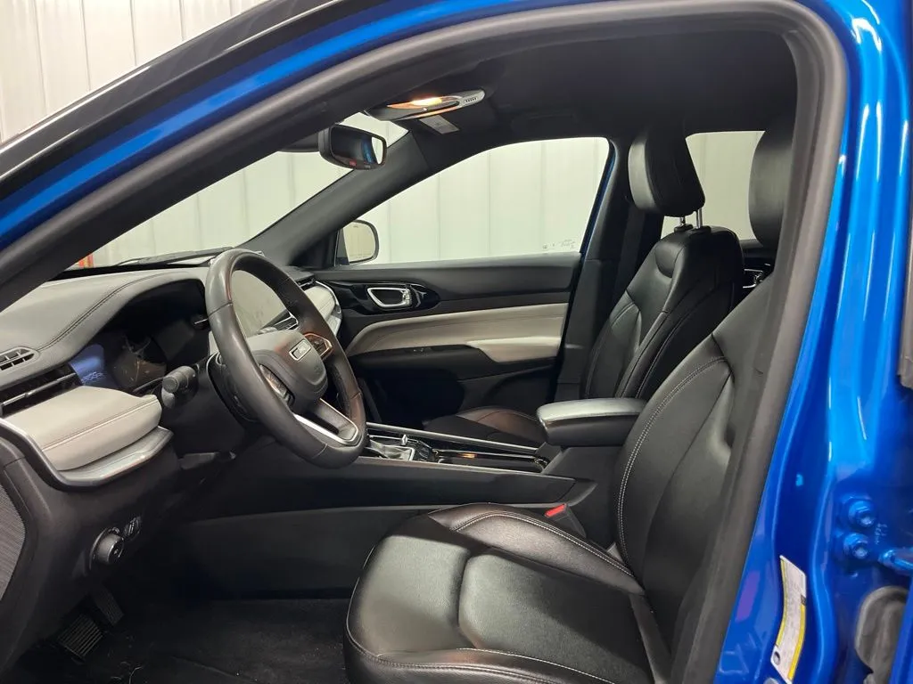 2025 Jeep Compass Limited - Photo 19