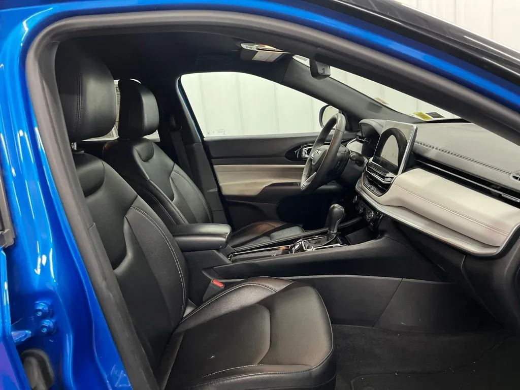 2025 Jeep Compass Limited - Photo 11